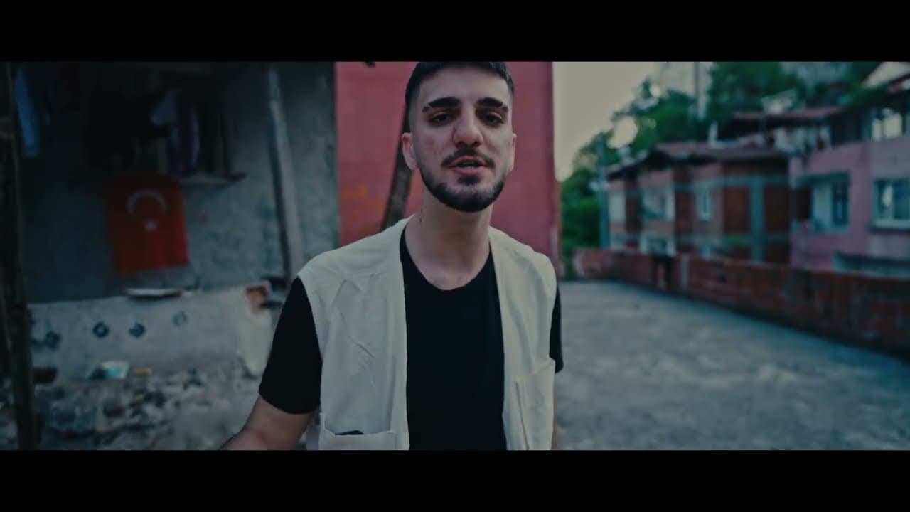 İki Yabancıyız
